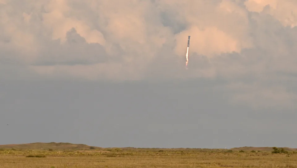 SpaceX’s Starship Inspires Chinese Lookalikes as Reusable-Rocket Race Heats Up