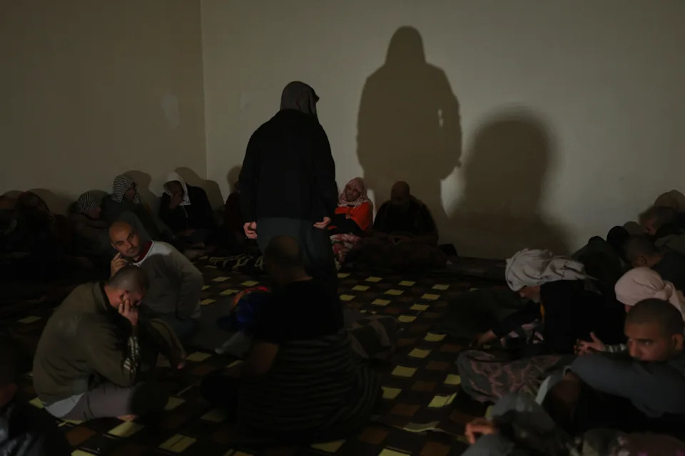 Iraq to Prosecute IS Militants Airlifted From Syria Under U.S.-Brokered Transfer