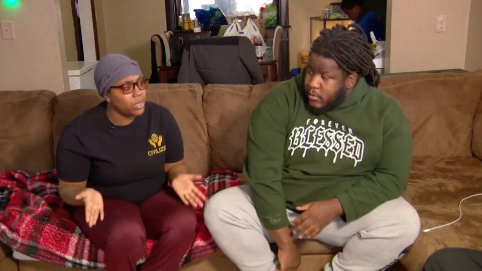 Tear-Gassed Minneapolis Family Sparks Backlash After Livestream Shows Mother at Protest