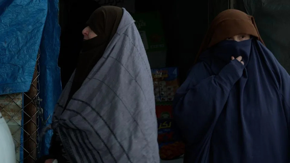 “Utterly Stateless”: Inside Al‑Roj — A Detention Camp of Displaced Women and Children Linked to ISIS