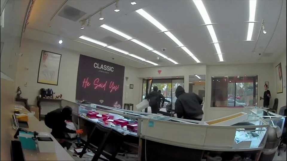 Masked Thieves Drive Car Through Anaheim Hills Jewelry Store, Steal Owner’s Gun in Daytime Smash-and-Grab