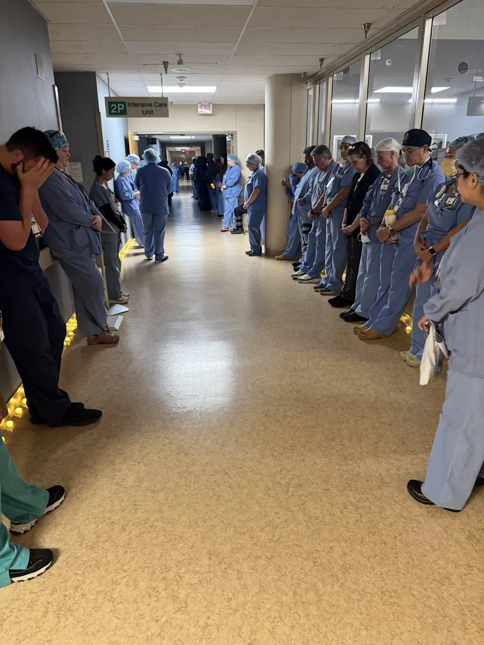 Minneapolis VA Staff Hold Silent Tribute for ICU Nurse Alex Pretti After Fatal Shooting