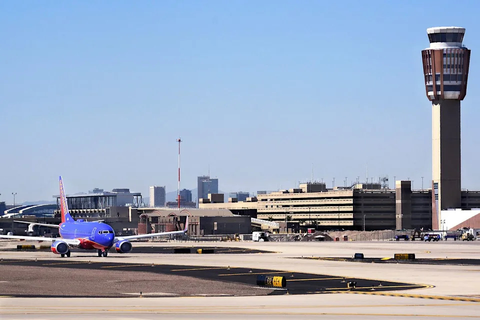 Man Allegedly Boards Air France Flight in Phoenix With Canceled Pass, Multiple IDs and About 20 Credit Cards