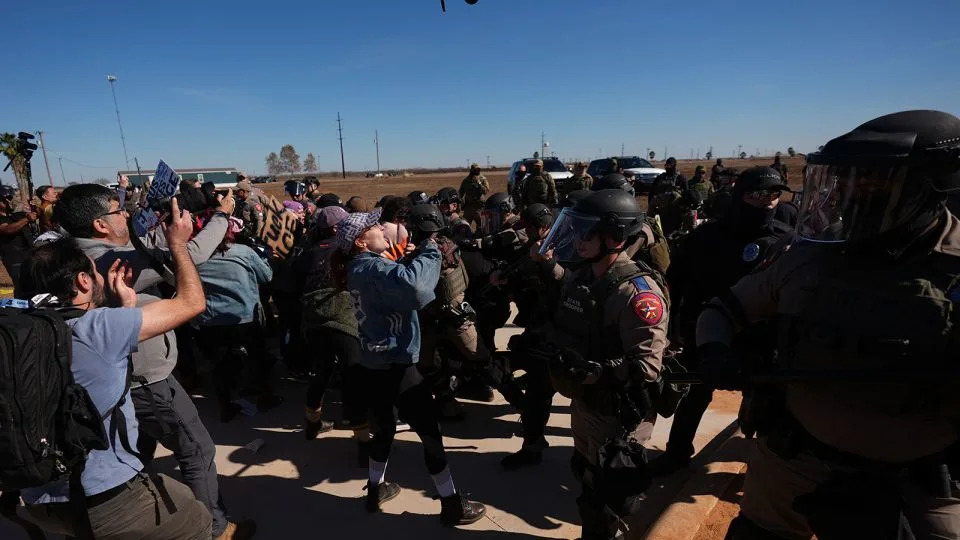 Rep. Joaquin Castro Demands Release of 5-Year-Old Held With Father at Dilley ICE Center Amid Protests and Court Order