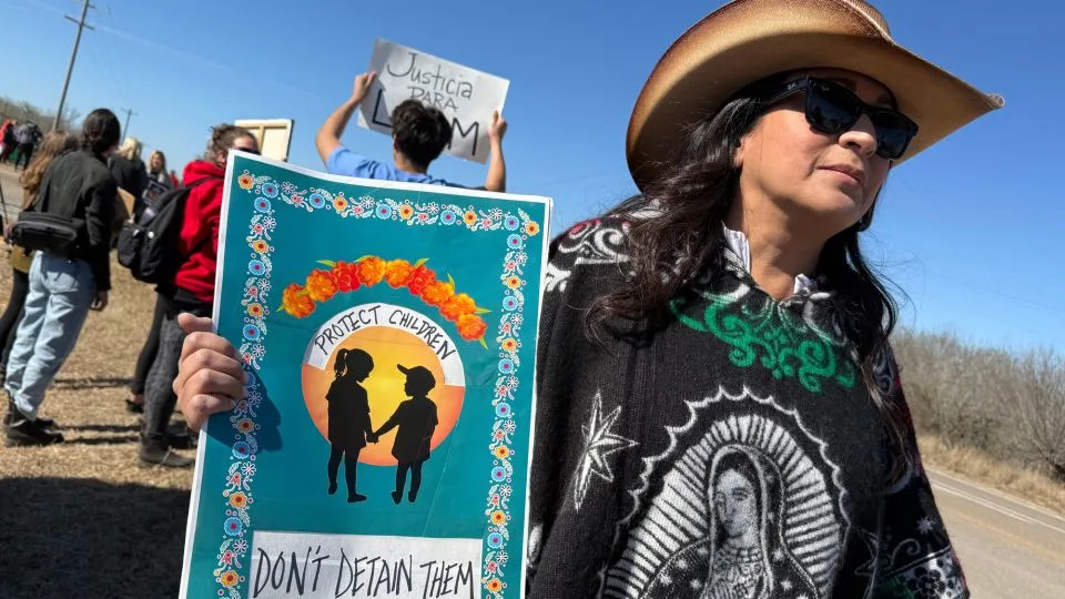 Rep. Joaquin Castro Demands Release of 5-Year-Old Held With Father at Dilley ICE Center Amid Protests and Court Order