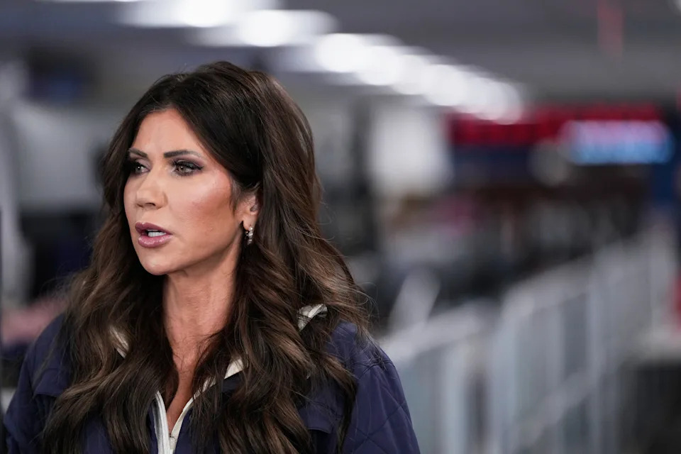 Republicans Fear Midterm Backlash After Minneapolis Immigration Raids, Fatalities