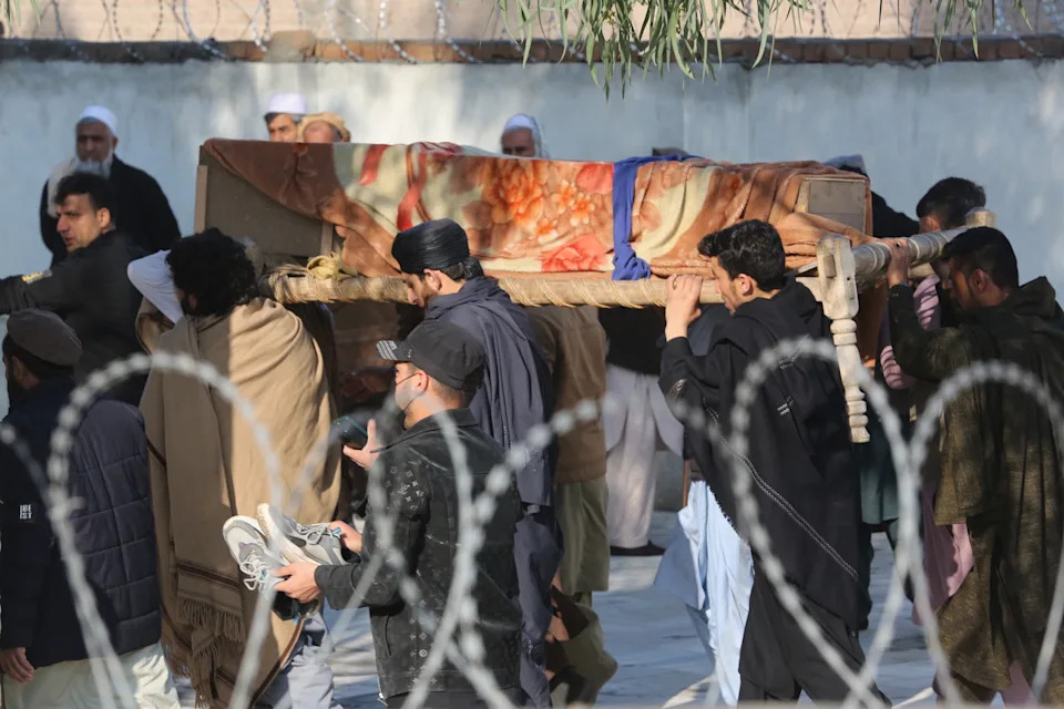 Tragedija u Jalalabadu: Majka i Šestoro Dece Poginuli Nakon Urušavanja Kuće