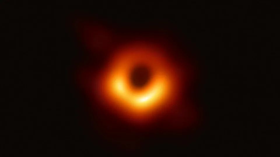 EHT Traces 3,000‑Light‑Year Jet Back to M87*’s Glowing Shadow — Pinpointing the Jet’s Launch Site