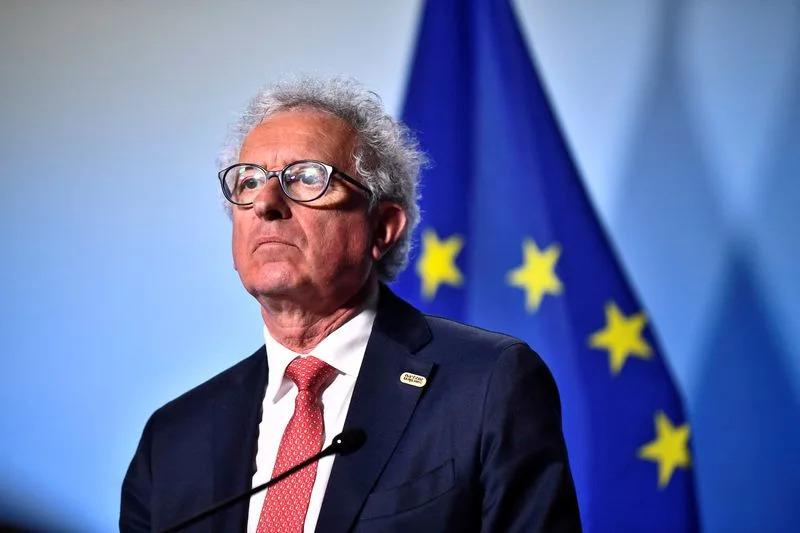 ESM’s €430bn+ Crisis Fund Could Finance Defence, ESM Chief Says