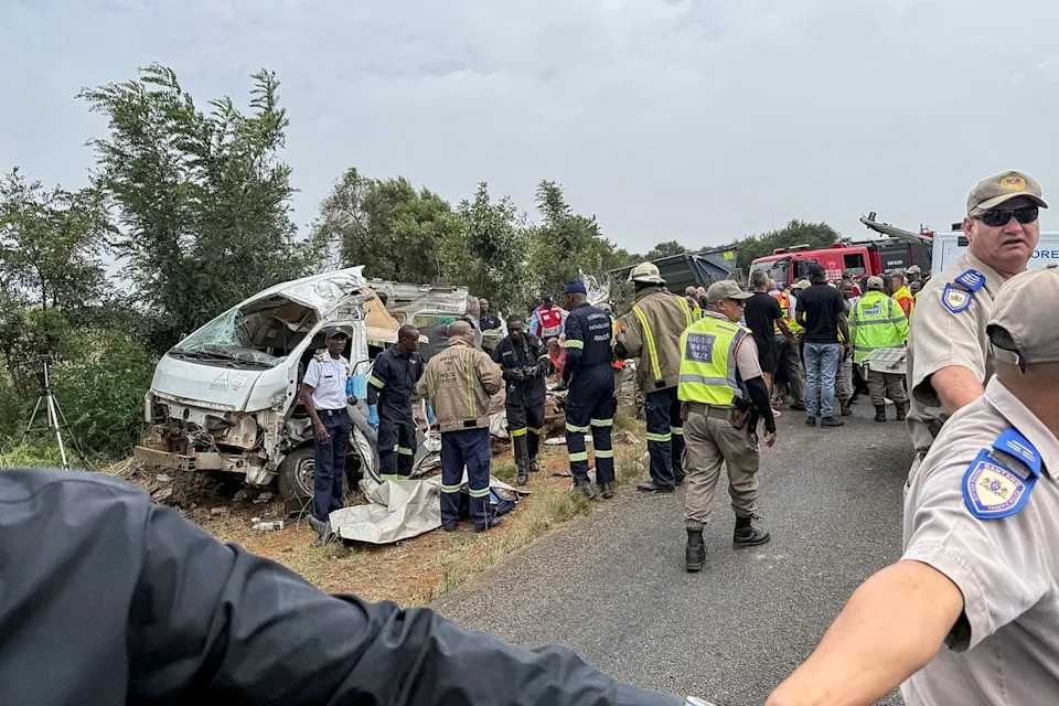 11 Killed, Including a 13‑Year‑Old, After Taxi Bus and Truck Collide Head‑On on R102 Near Durban