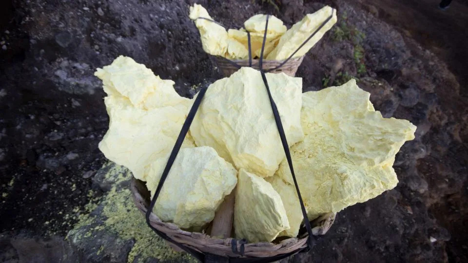 Largest Sulfur-Bearing Organic Molecule Found in Space — A New Clue to Life’s Cosmic Origins