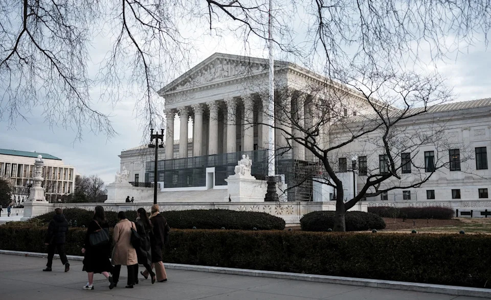 Roberts Court Faces Major Test Over California’s Prop 50 Congressional Map