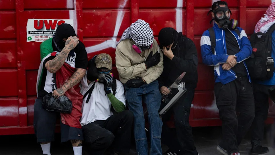 LAPD Detains Violent Agitators After Clashes Outside Federal Detention Center in Los Angeles