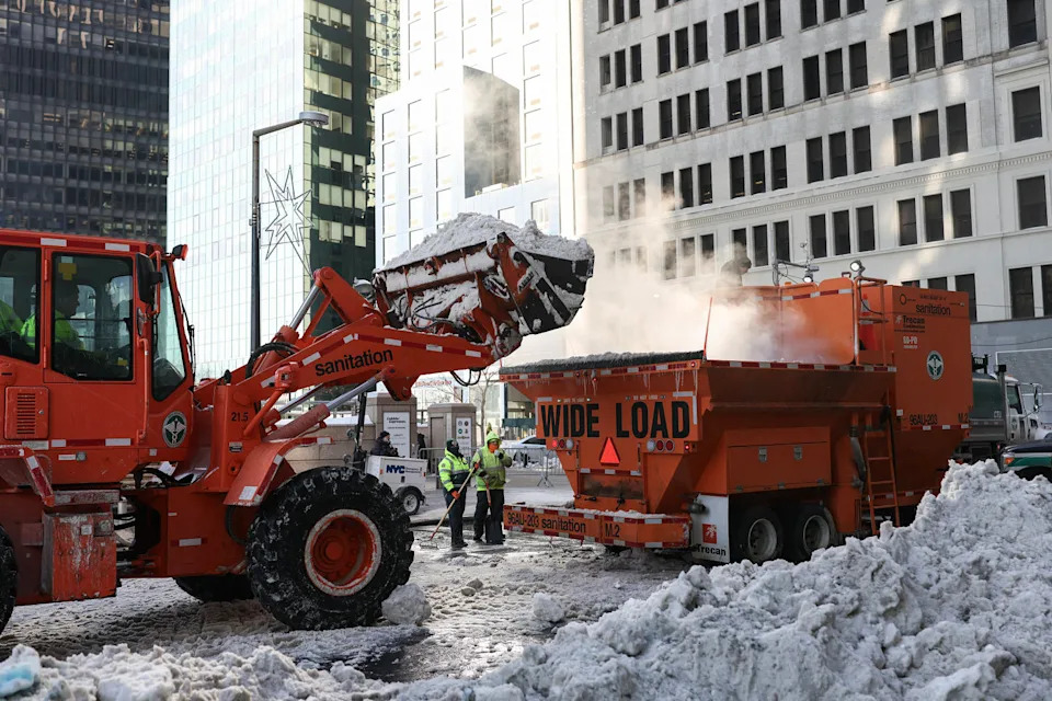 Inside Mayor Zohran Mamdani’s First Major Test: How New York Managed a Historic Snowstorm
