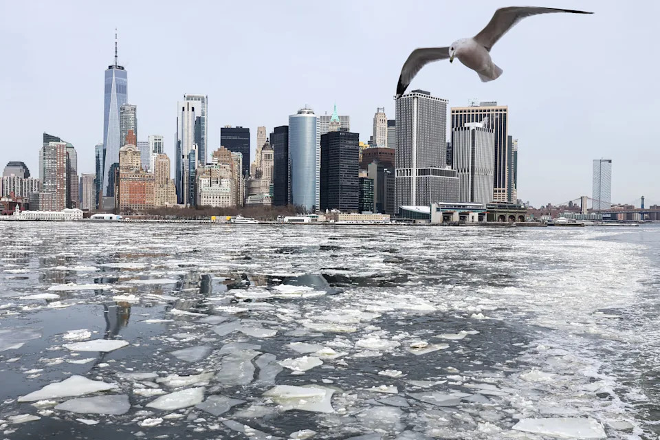 Inside Mayor Zohran Mamdani’s First Major Test: How New York Managed a Historic Snowstorm