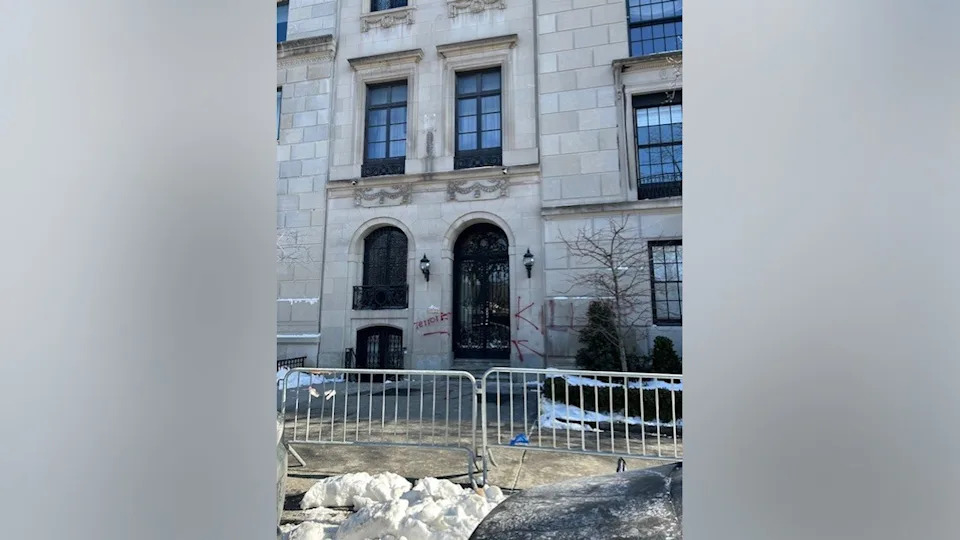 Hundreds Rally On Fifth Avenue Demanding Regime Change In Iran, Urging U.S. Intervention