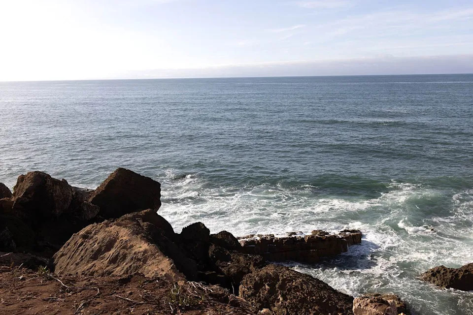 7-Year-Old Inaayah Missing After Wave Sweeps Family Off Rocks in Morocco; Storm Hinders Search
