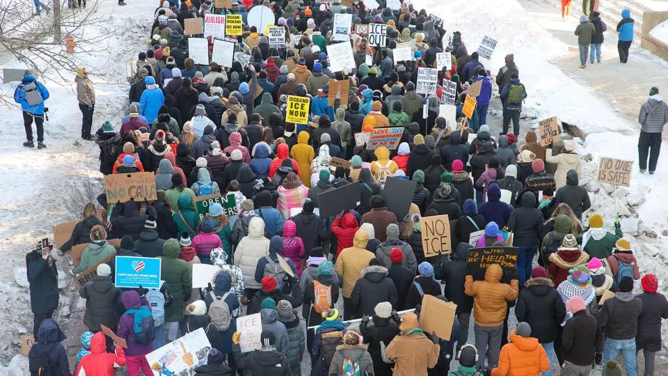 Nationwide Anti‑ICE Protests Intensify After Judge Allows Operation Metro Surge to Continue in Minnesota