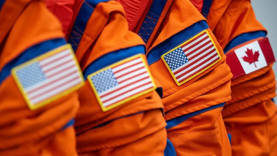 NASA to Fly Artemis II Despite Known Orion Heat‑Shield Flaw — Experts Remain Divided