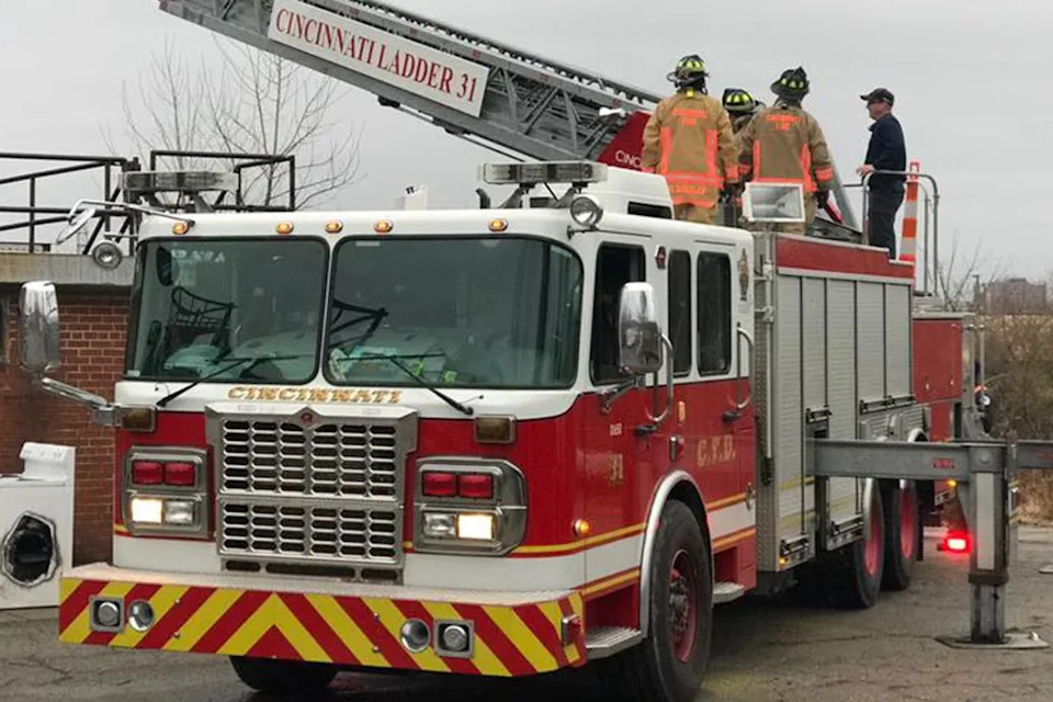 Ohio Mother Dies Trying to Rescue Two Adult Children in Fast-Moving Cincinnati House Fire