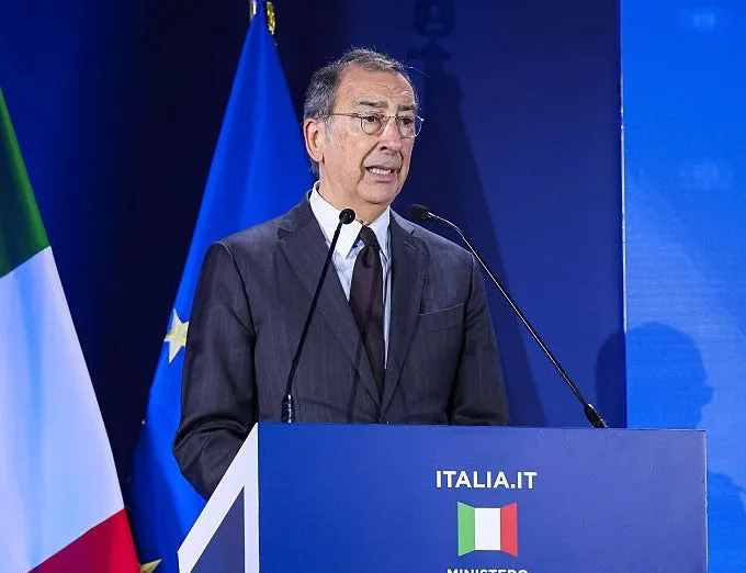 Italians Confront U.S. ICE Agents at Winter Olympics — Viral Videos Ignite Debate Over Sovereignty and Security