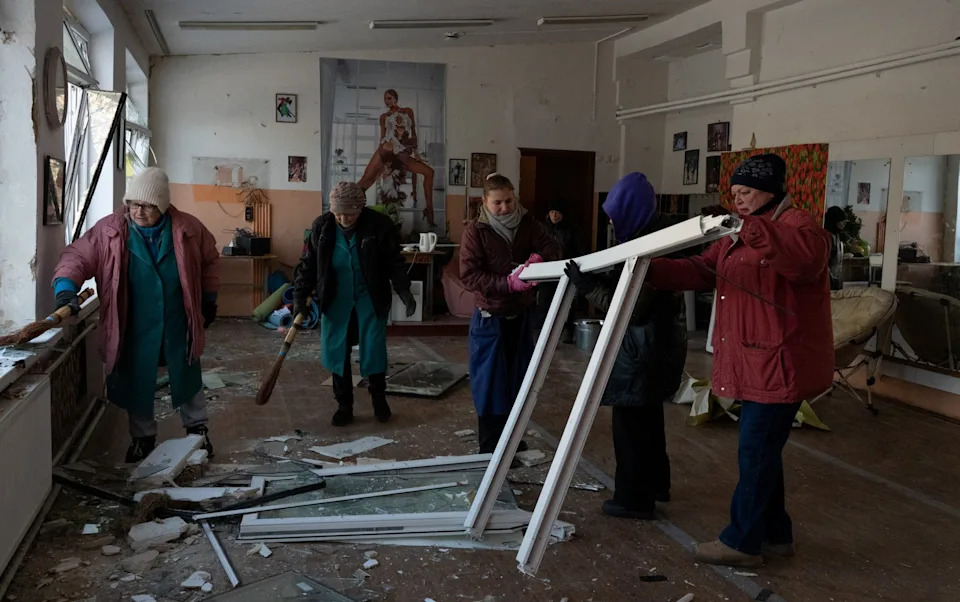 Massive Drone-and-Missile Assault Hits Ukraine as Kyiv Faces -20°C Night