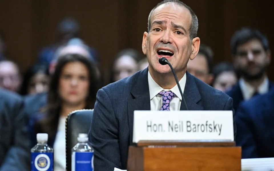 Nearly 900 Nazi-Linked Wartime Accounts Found at Swiss Bank, Senate Probe Hears