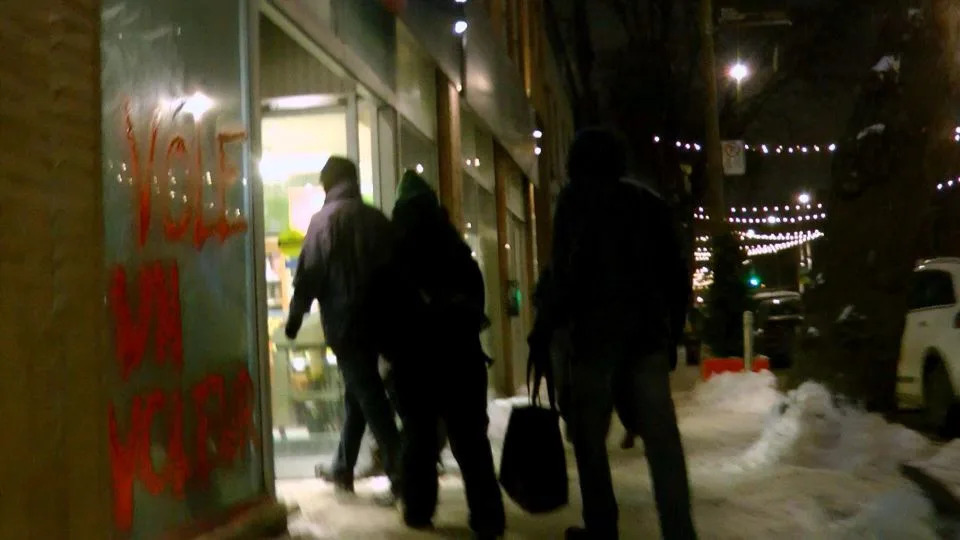 Robin Hood‑Style Activists Raid Montreal Health‑Food Shop, Redistribute Stolen Goods to Protest Rising Prices