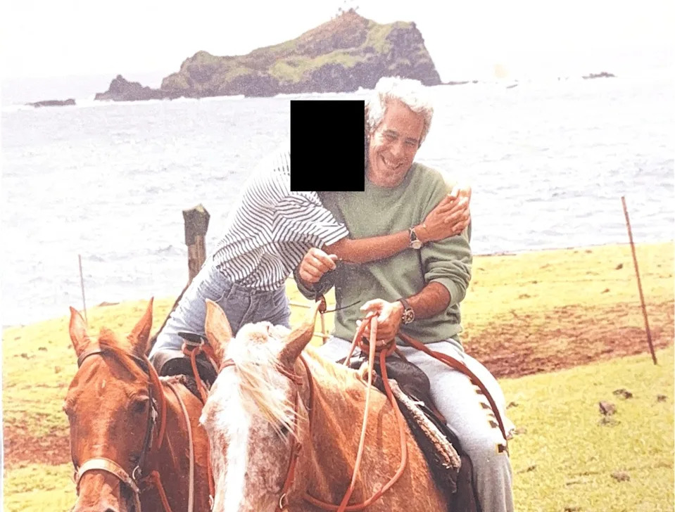 How Jeffrey Epstein Ensnared the Global Elite: Flatter, Connect, Reward, Repeat
