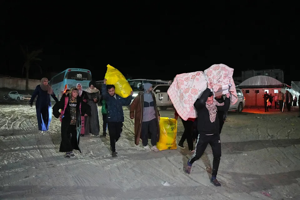 Rafah Ponovo Otvoren, Ali Kroz Njega Prolazi Malo Ljudi — Nade Su Pod Ispitom