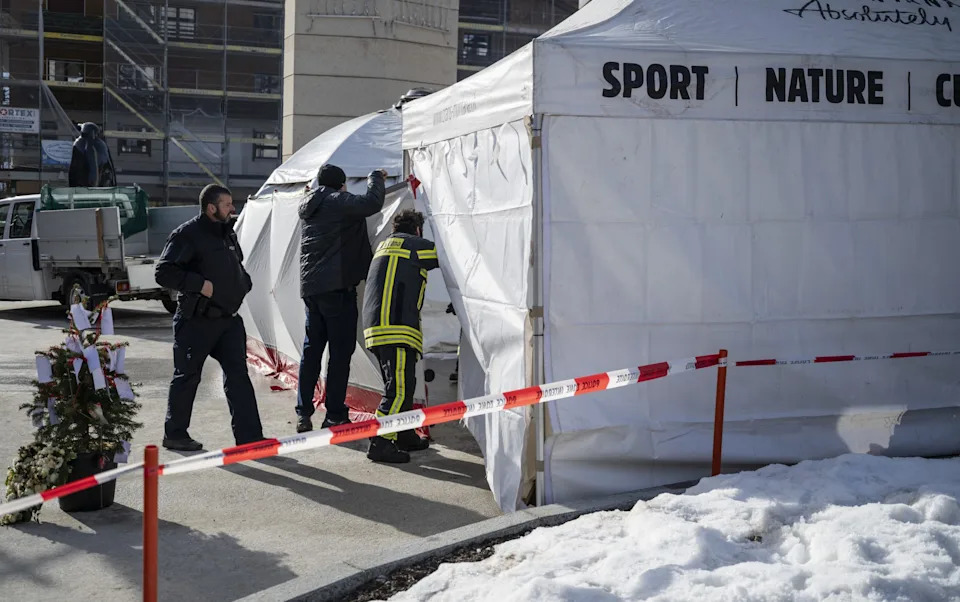 Spomen‑mesto za žrtve požara u Crans‑Montani ponovo izgorelo — policija sumnja na sveće