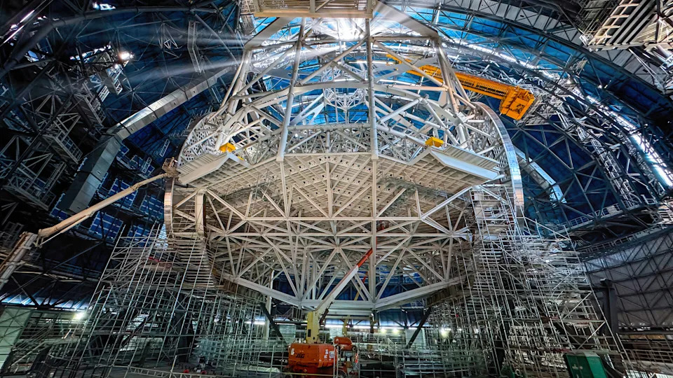 Srce džinovskog teleskopa: ELT na Cerro Armazonesu menja astronomiju