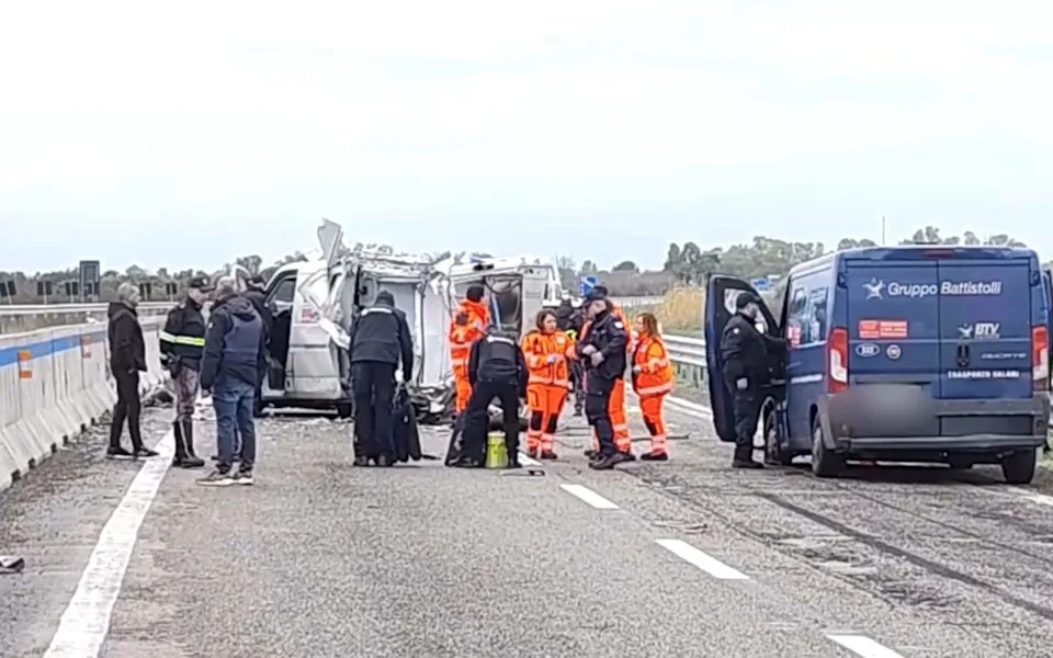Gang Posing As Police Blow Up Armoured Cash Van On Italian Motorway