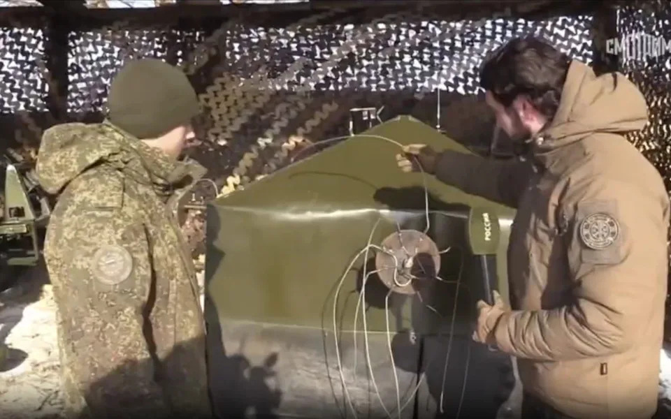 Russia Tests Spinning-Cable Anti-Drone System Mounted On Courier UGV