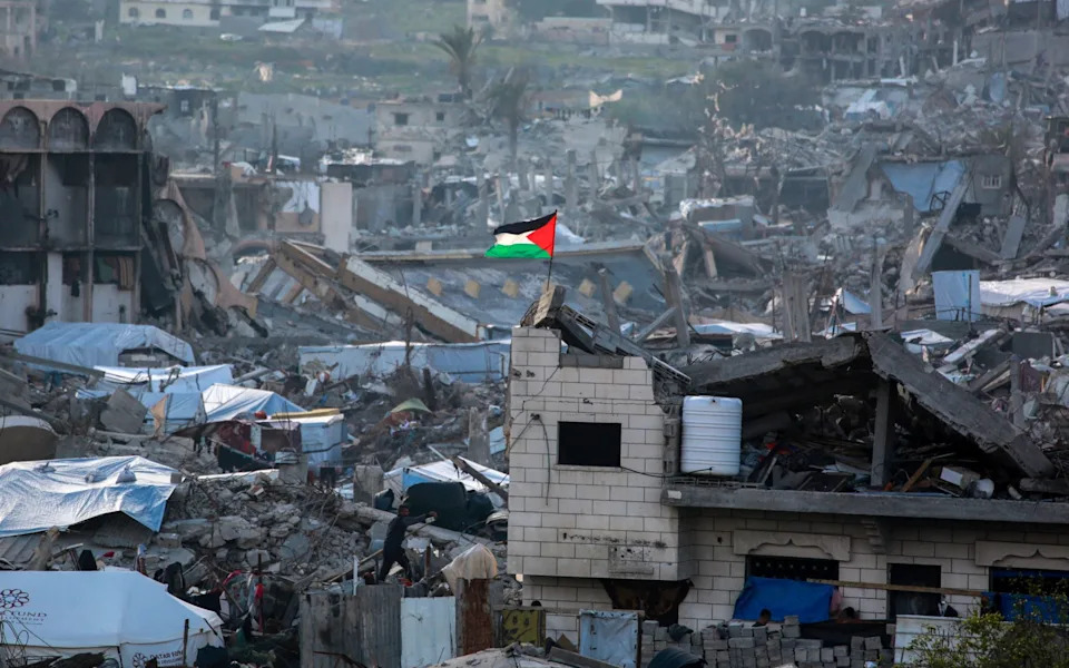 SAD Odbacuju Britanski Predlog: Huckabee Protiv Toga Da Hamas Zadrži Oružje