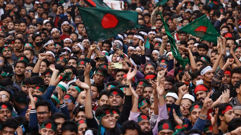 Gen Z Srušio Autokratu, Ali Stara Garda Preuzima Scenu: Izbori U Bangladešu