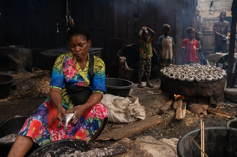 Makoko: „Kolonijalna klasna diskriminacija“ — Hiljade raseljeno, više od 12 poginulih nakon rušenja u Lagosu