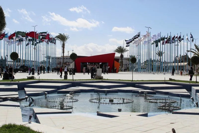 Na Sajmu Knjiga u Damasku: Ranije Zabranjeni Islamistički Naslovi i Kurdska Kultura Na Izlogu