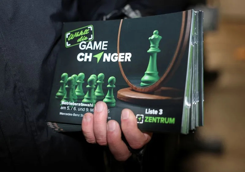 Krajnja Desnica Na Kapiji Fabrike: AfD I Zentrum Ciljaju Radnike Automobilske Industrije