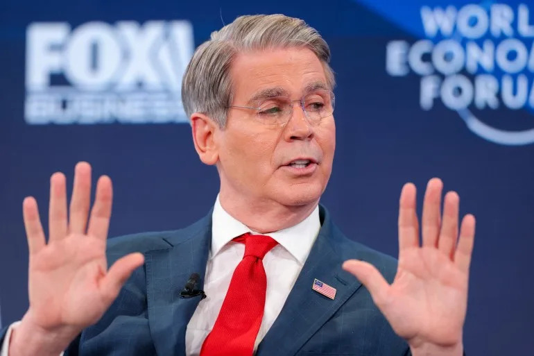 SAD Priznale: Namerno Stvorili Manjak Dolara u Iranu — Kako Je To Pogođeno Društvo?