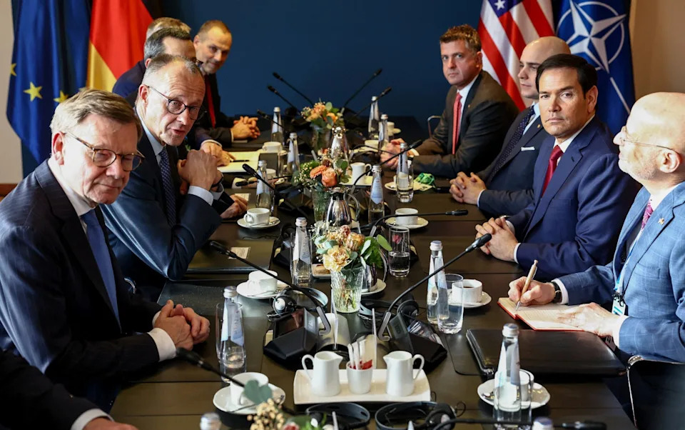 Nemačka i Francuska Otvaraju Pregovore o Evropskom Nuklearnom Štitu — Put Ka Manjoj Zavisnosti od SAD