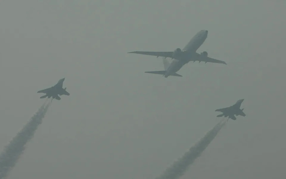 Indija Odobrila Paket Naoružanja Vredan 30 Milijardi Funti — Zaokret Ka SAD I Francuskoj