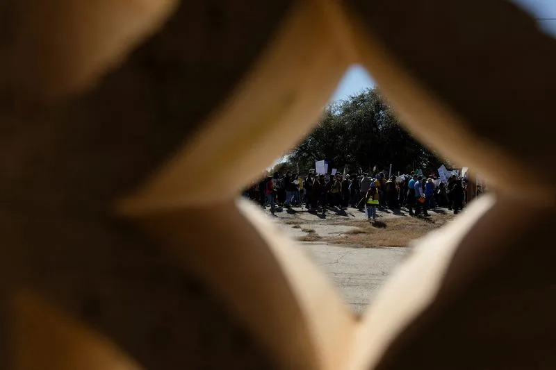 Sudovi 4.400+ puta: Reuters otkriva da je ICE nezakonito pritvarao imigrante — pritvor se ipak nastavlja