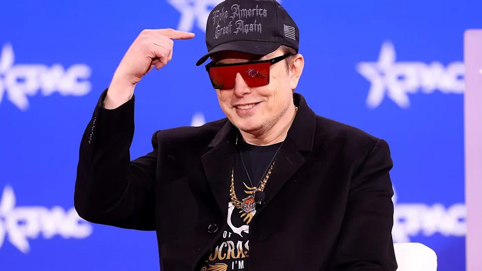 Elon Musk Preusmerava SpaceX Sa Marsa Na Mesec — Novi Plan I Rokovi