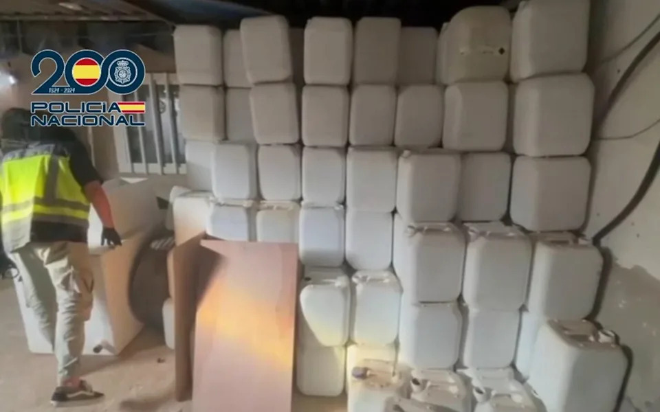 Kralj Kokaina „Bugatti” Uhapšen — Mreža Uvezla 27 Tona Kokaina Uz Pomoć Korumpiranog Policajca