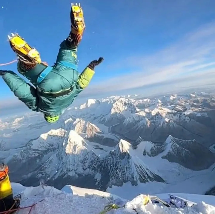 Nepal Predlaže Zabranu Amaterskih Uspona Na Everest — Kraj Ere 'Influencer-Planinara'?