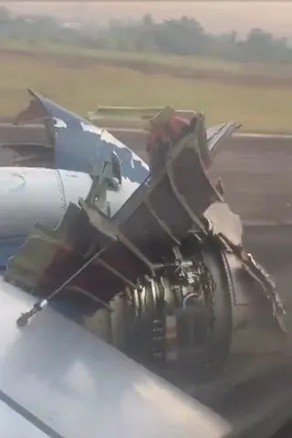 Arik Air 737 Makes Emergency Diversion After 'Loud Bang' — Engine Cowling Torn and Fan Blade Possibly Lost