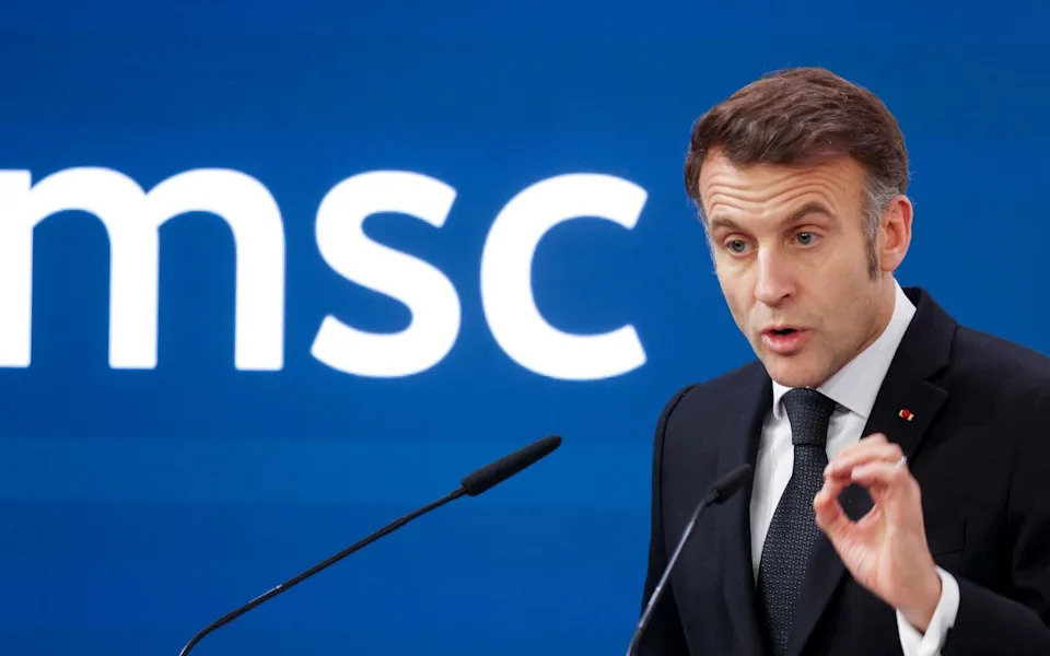 Kako Evropa može razviti nezavisni nuklearni odvraćaj: uloga malih taktičkih bombi