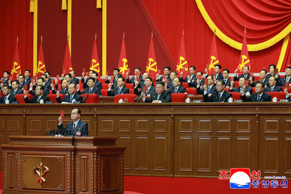 Kim Jong Un Hvali 'Nepovratan' Napredak i Jača Regionalni Položaj Na Kongresu Partije