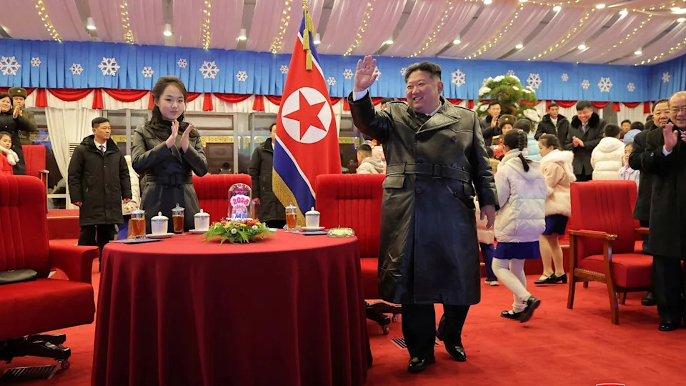 Kim Jong Un Navodno Postavio Tinejdž Ćerku Za „Generalku Raketa“ U Okviru Nuklearnog Programa